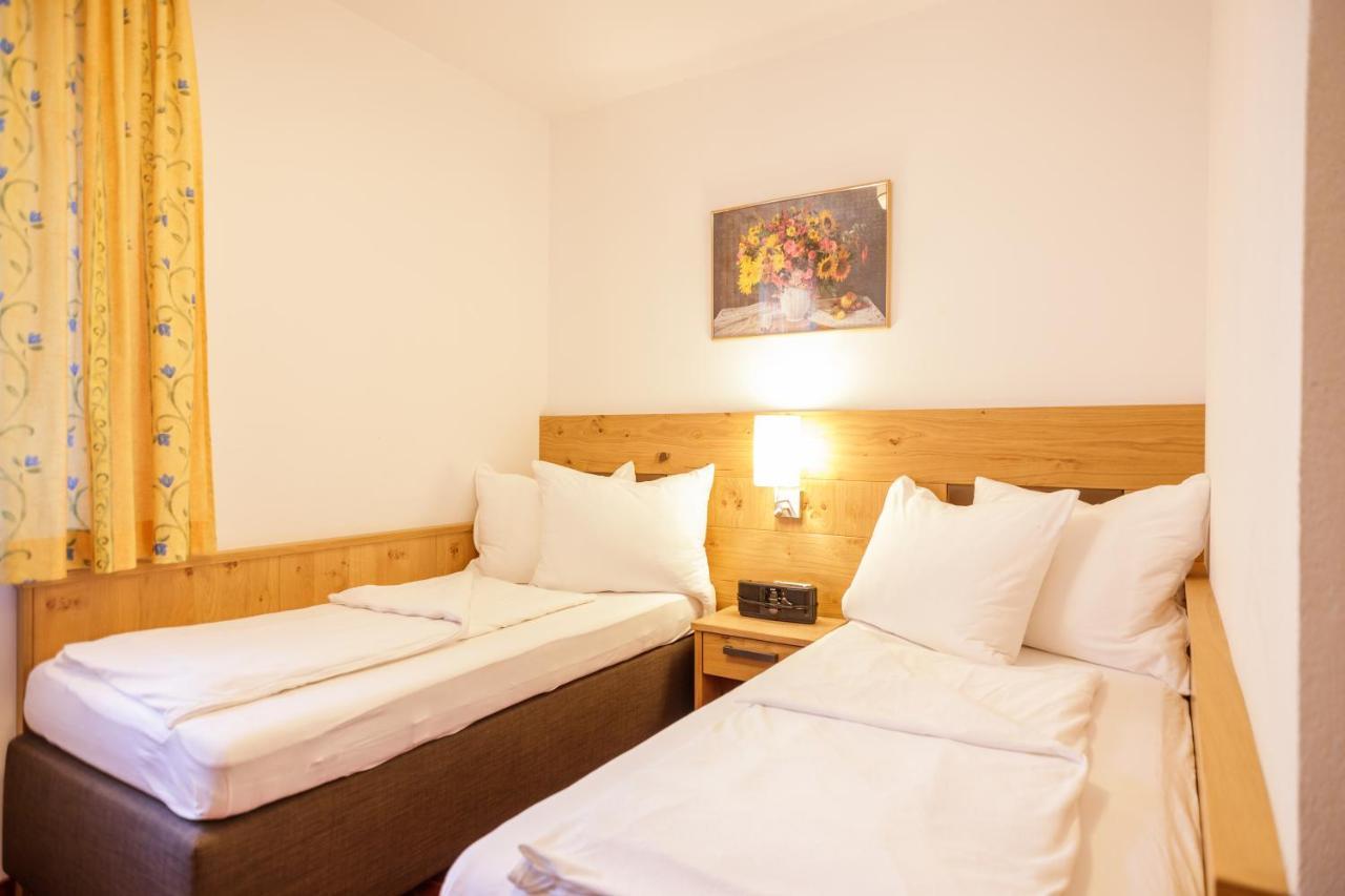 Feriendorf Ponyhof Fusch an der Grossglocknerstrasse Ngoại thất bức ảnh